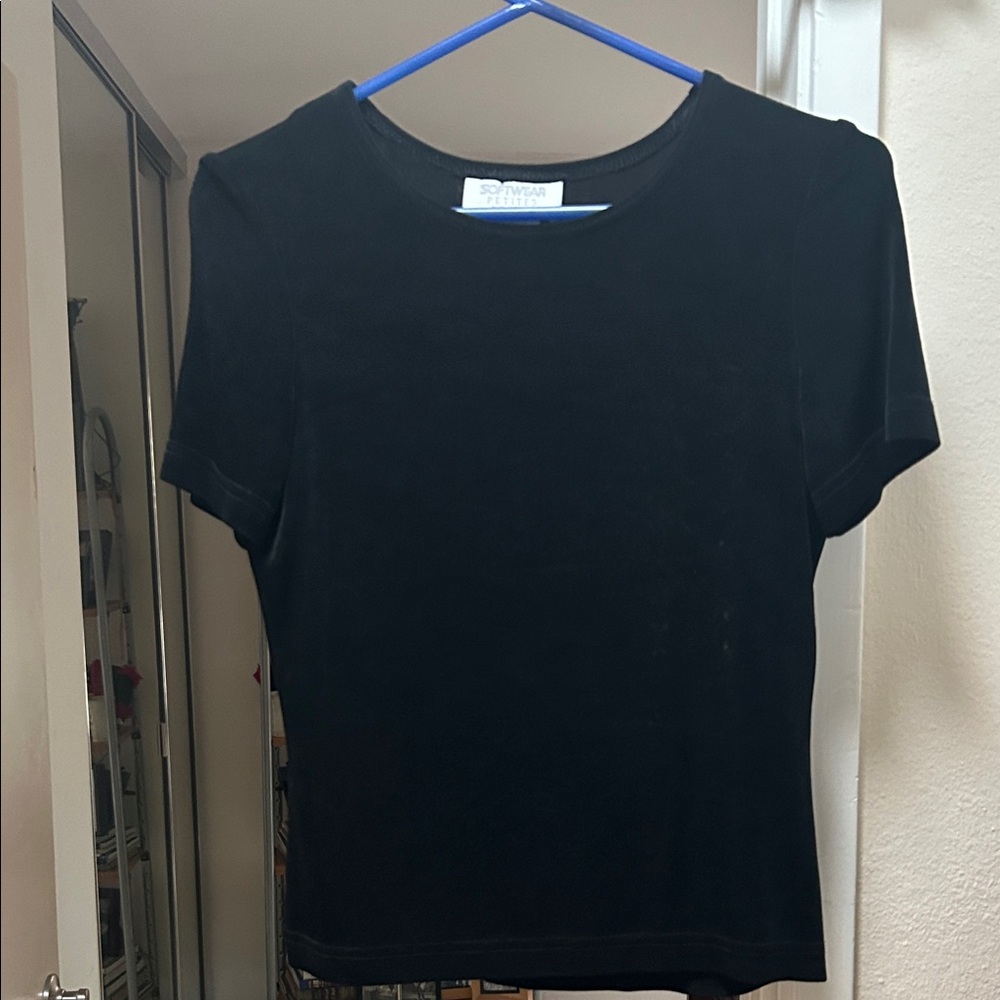 Softwear Petites by Mark Singer Black Short Sleeve Silky Top